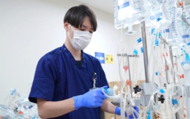 7:00 透析の準備